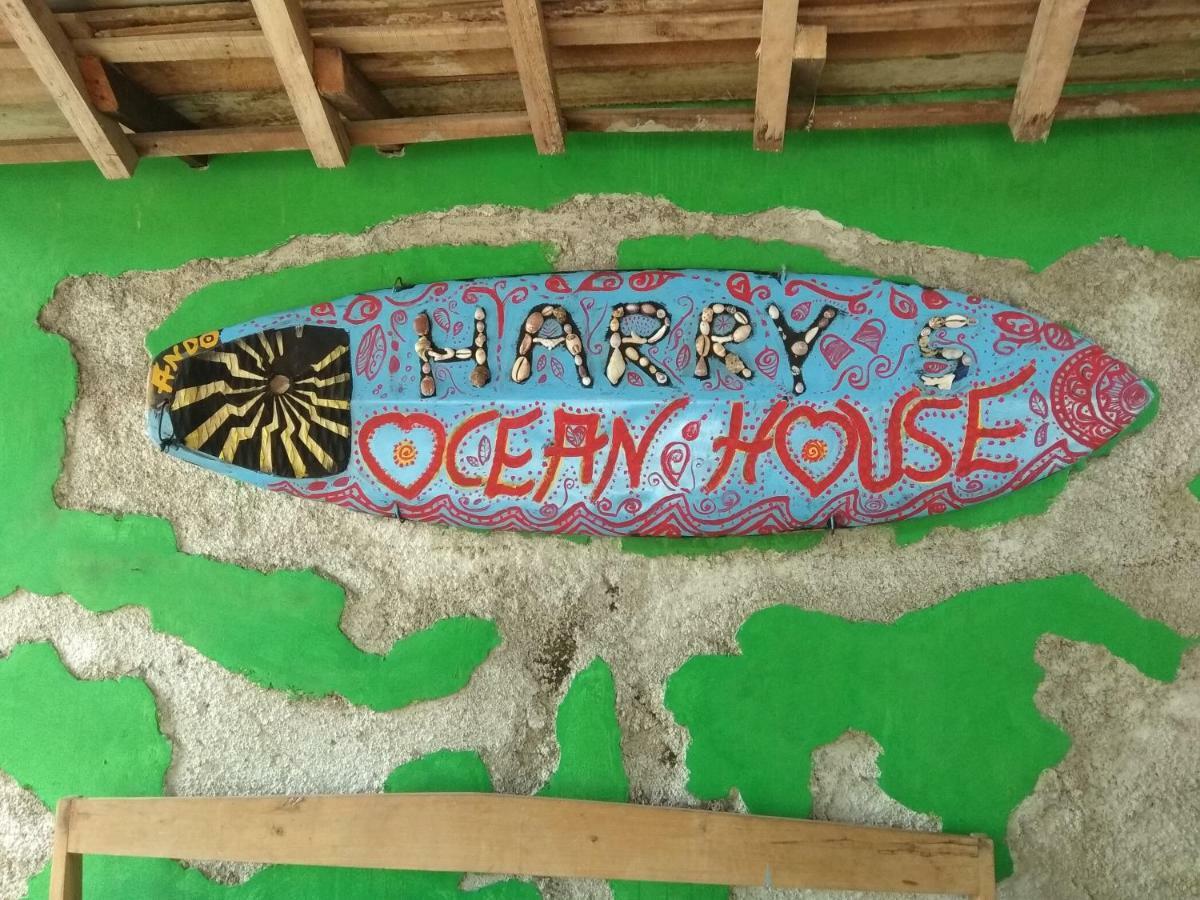 Harry'S Ocean House Watukarung Homestay Kalak Exterior foto